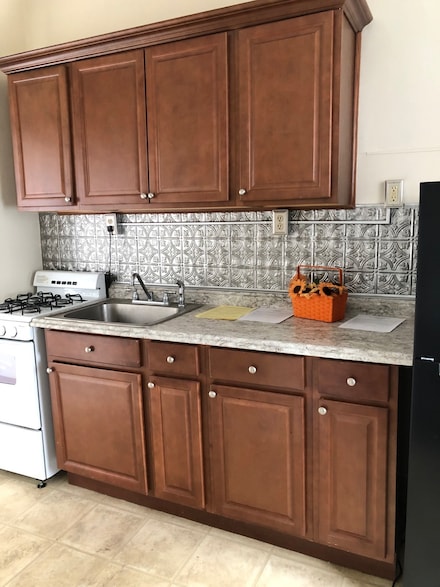 132 Jay St Unit 11, Schenectady, NY 12305