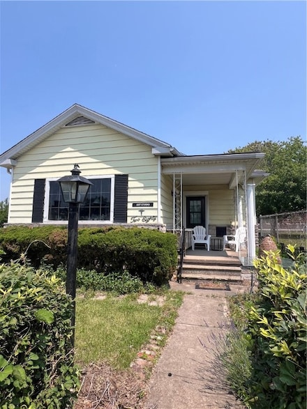 280 W North St, Decatur, IL 62522