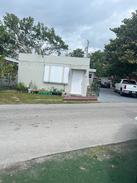 2381 NE 137th St, North Miami Beach, FL 33181