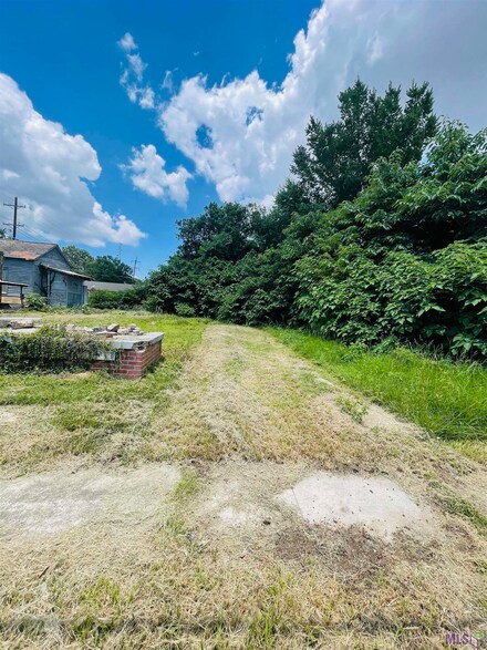 1609 Bynum St, Baton Rouge, LA 70802