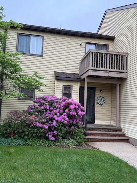 7 Lake Ct, Flemington, NJ 08822