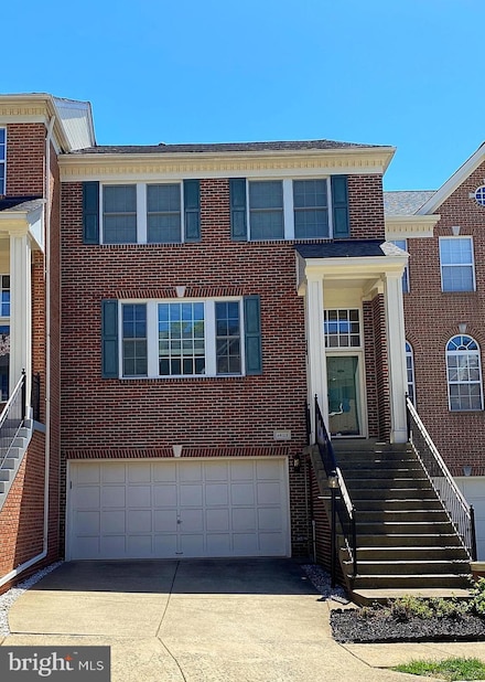 46123 Geneva Terrace, Sterling, VA 20165