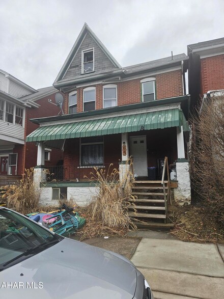 623 N 7th Ave, Altoona, PA 16601