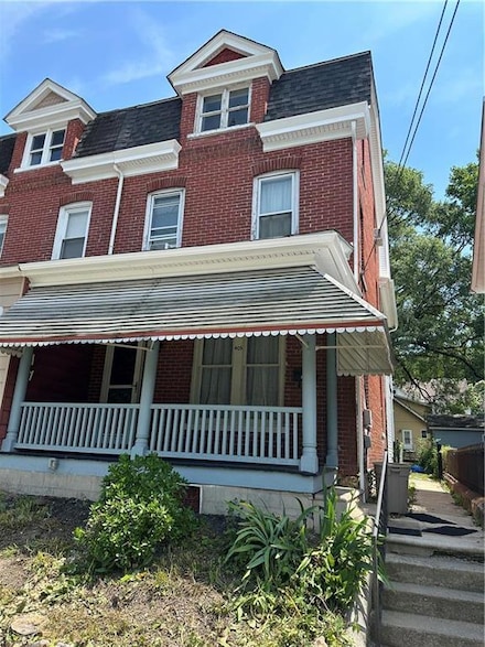 405 W Washington St, Slatington, PA 18080