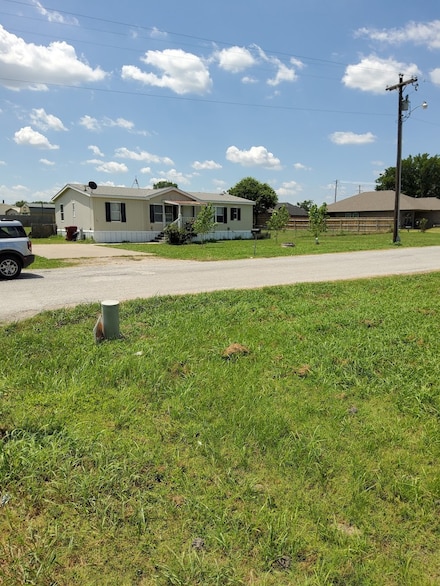 101 Pruett St, Blue Ridge, TX 75424