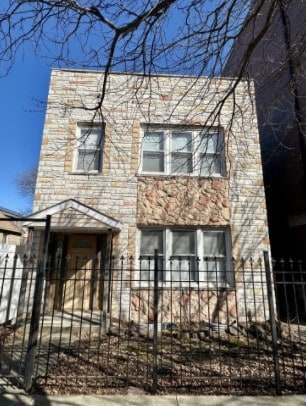 3463 S Lituanica Ave, Chicago, IL 60608