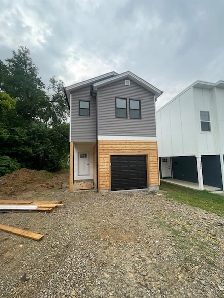 5328 Lester Rd, Cincinnati, OH 45213