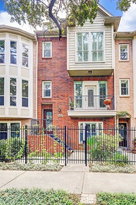 3009 Austin St, Houston, TX 77004