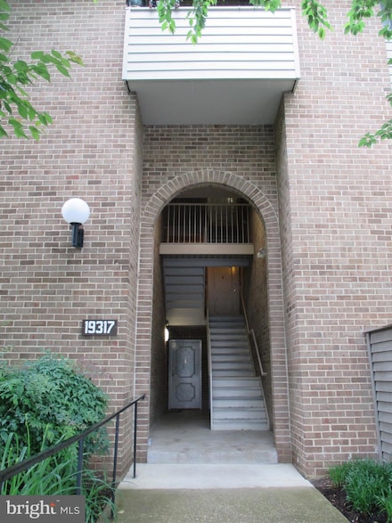 19317 Club House Rd Unit 302, Montgomery Village, MD 20886