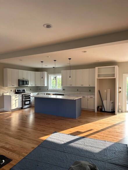 16 Byam Rd, New Boston, NH 03070