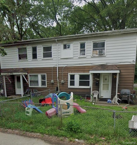 2012 Dryden St, Westland, MI 48186
