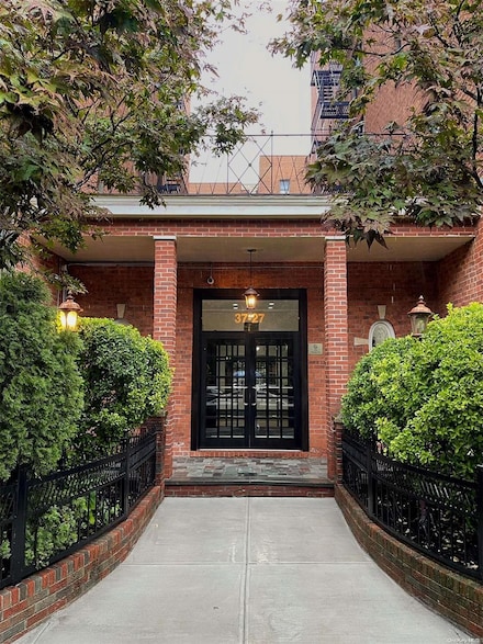 37-27 86th St Unit 4A, Jackson Heights, NY 11372