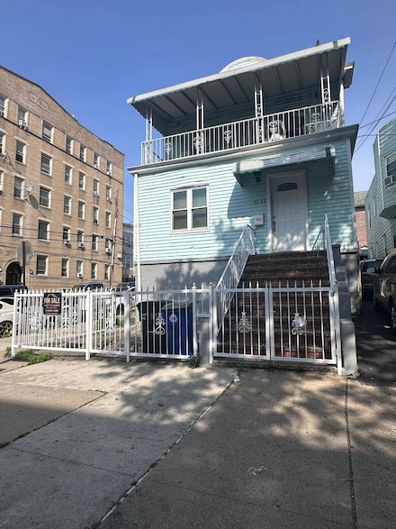 4222 Carpenter Ave, Bronx, NY 10466
