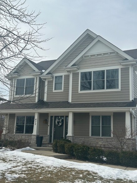 1S472 Leahy Rd, Oakbrook Terrace, IL 60181