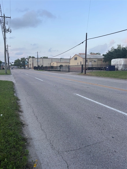 0 N Main St, Old Rvr-Wnfre, TX 77520