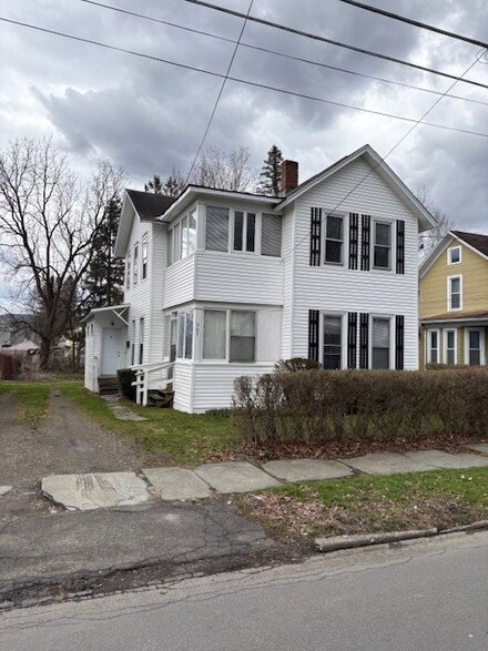 307 South Ave, Elmira, NY 14904