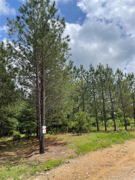 692 Timber Creek Trails South Xl, Broken Bow, OK 74728