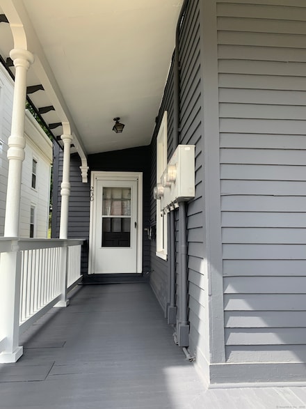 230 Meadow St Unit 1L, Naugatuck, CT 06770