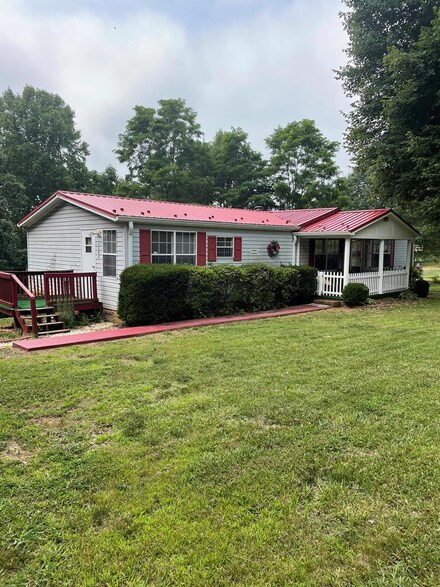 492 Fuller St, Axton, VA 24054