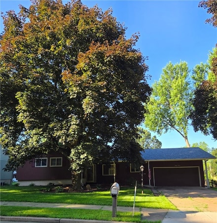 1637 Skeels Ave, Eau Claire, WI 54701