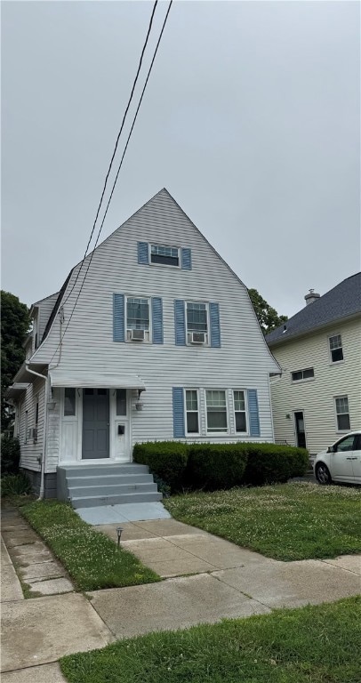29 Rhodes Ave, Cranston, RI 02905