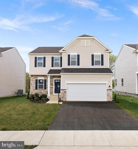 422 Freeman St, Ranson, WV 25438