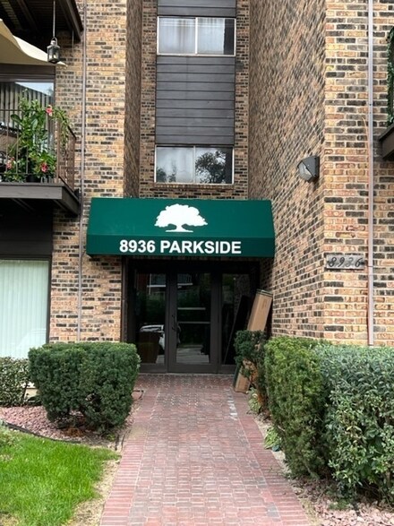 8936 N Parkside Ave Unit B109, Des Plaines, IL 60016