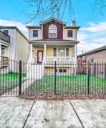 4620 N Keystone Ave, Chicago, IL 60630