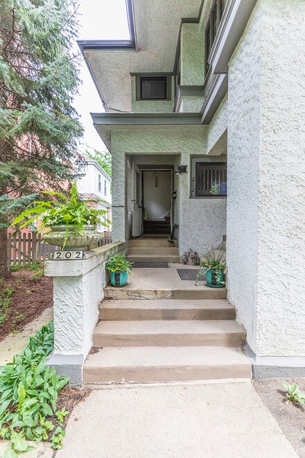 202 N Ridgeland Ave Unit 2, Oak Park, IL 60302