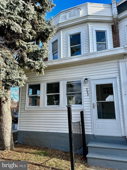 323 W 26th St, Wilmington, DE 19802