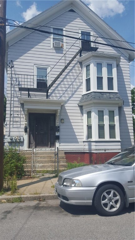 61 Centre St, Pawtucket, RI 02860