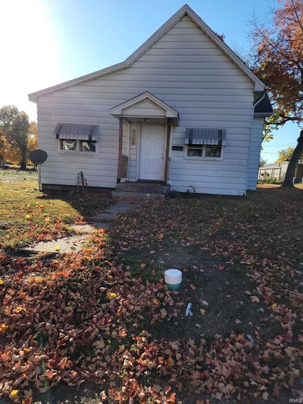 1116 N 8th St, Terre Haute, IN 47807