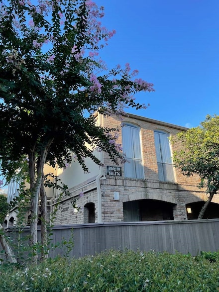 4655 Wild Indigo St Unit 260, Houston, TX 77027