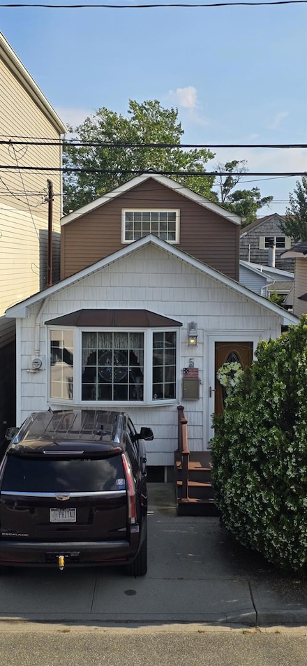 5 Lincoln St, Baldwin, NY 11510