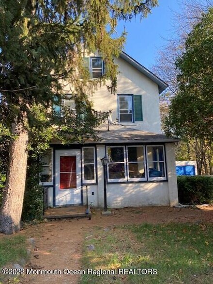 115 Freneau Ave, Matawan, NJ 07747