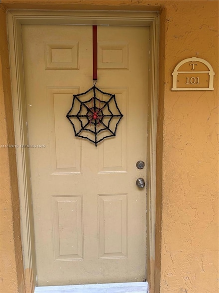 17901 NW 68th Ave Unit T101, Hialeah, FL 33015
