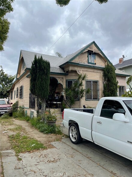 243 E 29th St, Los Angeles, CA 90011