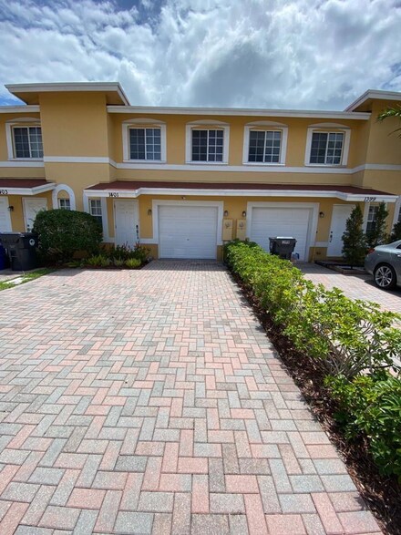 1401 Avon Ln Unit 1, North Lauderdale, FL 33068