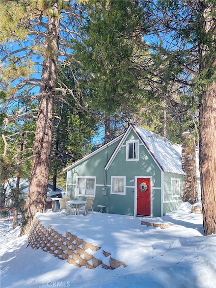 32064 Hunsaker Way, Running Springs, CA 92382