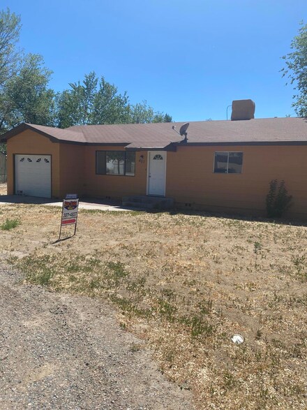 401 N 3rd St, Bloomfield, NM 87413