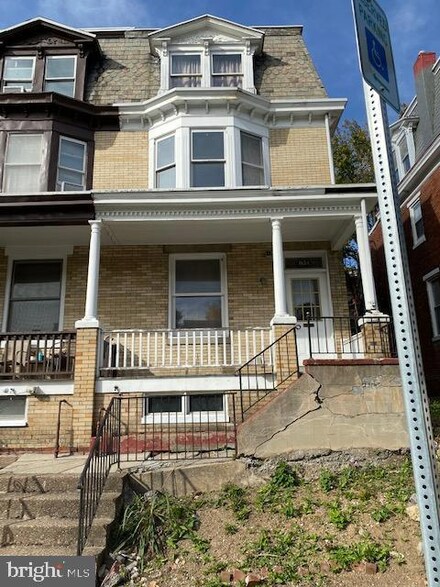 1834 Regina St, Harrisburg, PA 17103