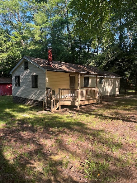 122 Neugebauer Rd, Pleasantville, PA 16341