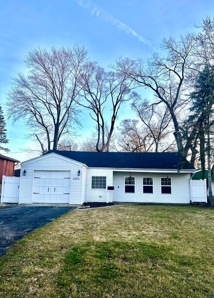 2815 Tennyson Place, Hazel Crest, IL 60429