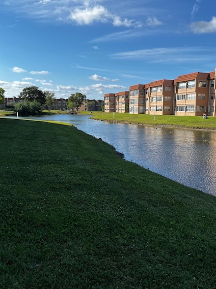 9661 Sunrise Lakes Blvd Unit 105, Sunrise, FL 33322