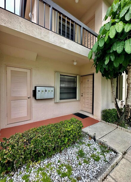 21649 Juego Cir Unit 4A, Boca Raton, FL 33433