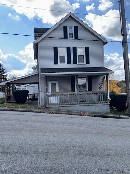 910 Harrison Ave, Jeannette, PA 15644