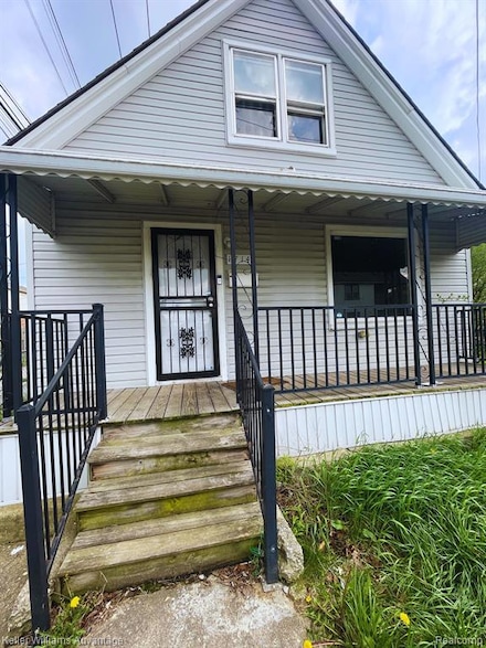 1714 Woodland St, HamtraMcK, MI 48212