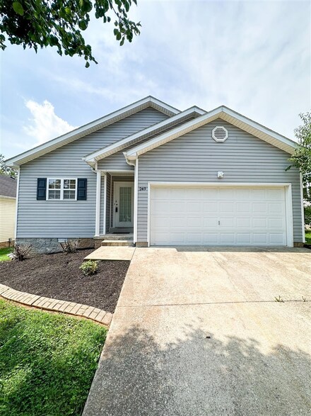 249 Rosie St, Bowling Green, KY 42103
