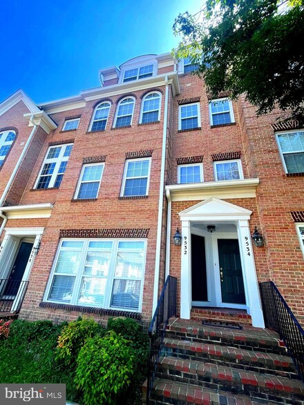 9534 Walker Way, Manassas Park, VA 20111