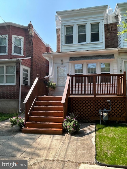 15 Kern St, Darby, PA 19023